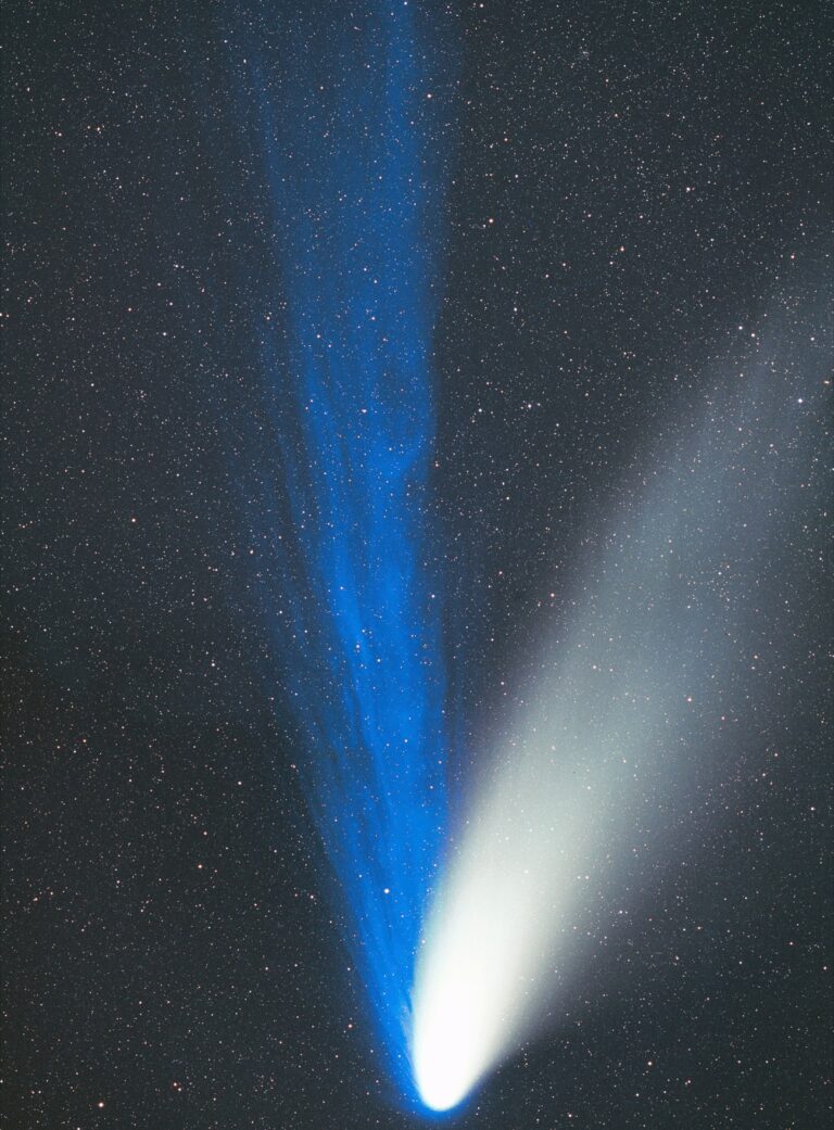 COMET C/1995 O1