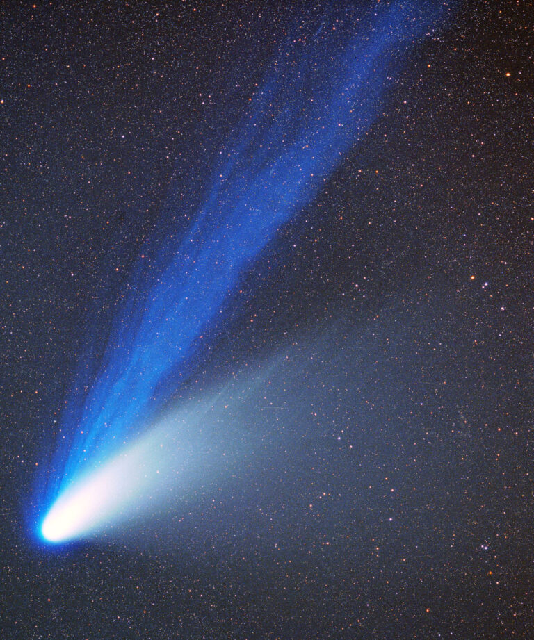 COMET C/1995 O1