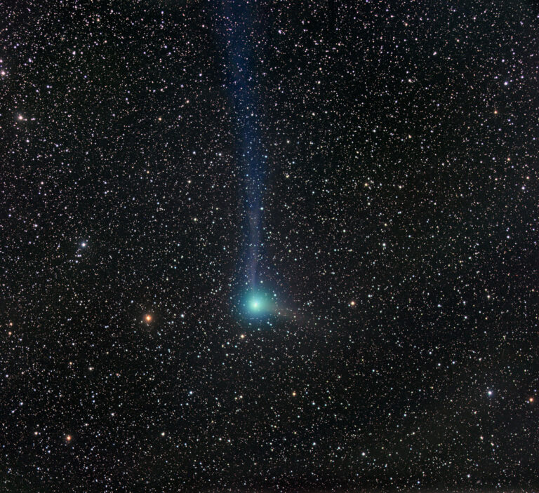COMET C/2004 Q2