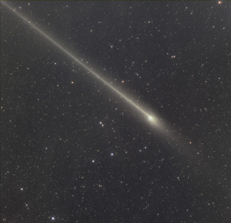 COMET C/2011 L4