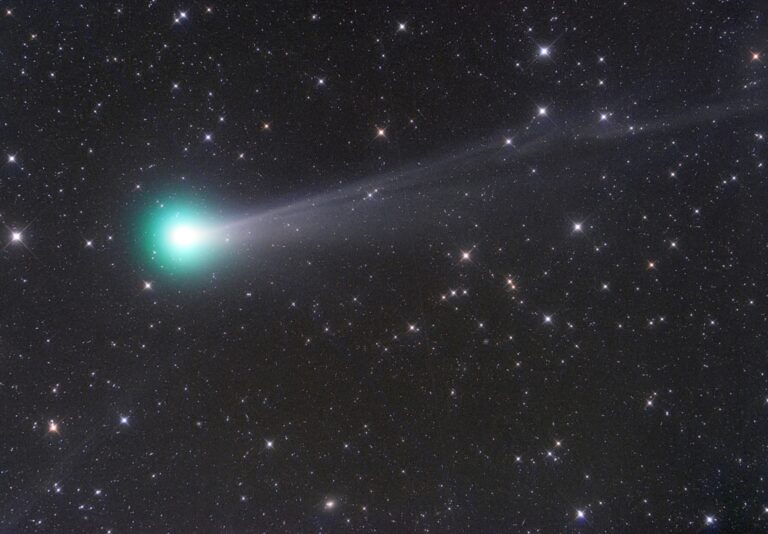 COMET C/2013 R1