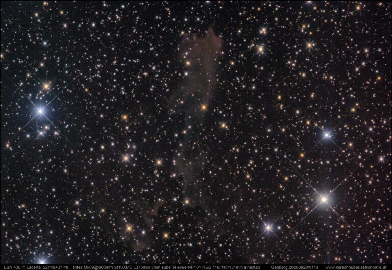 LBN 438