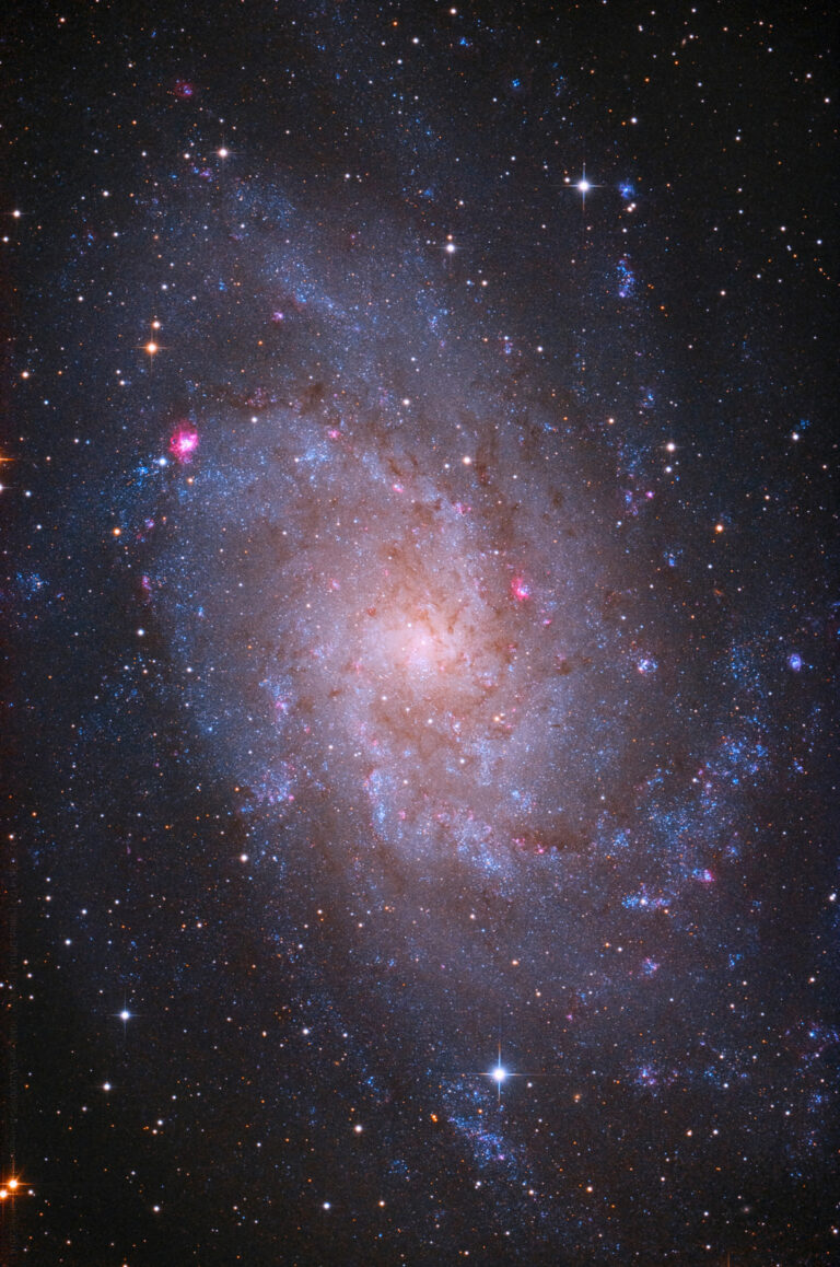 M 33
