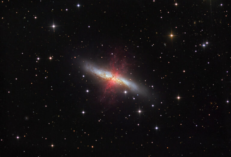 M 82
