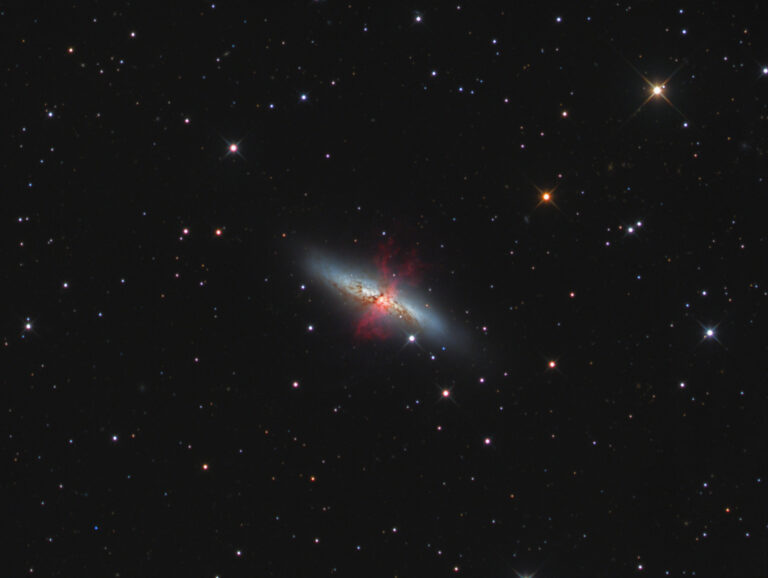 M 82