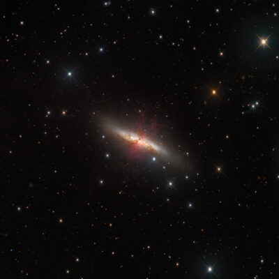Read more about the article M 82