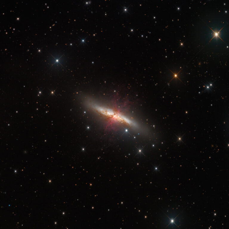 M 82