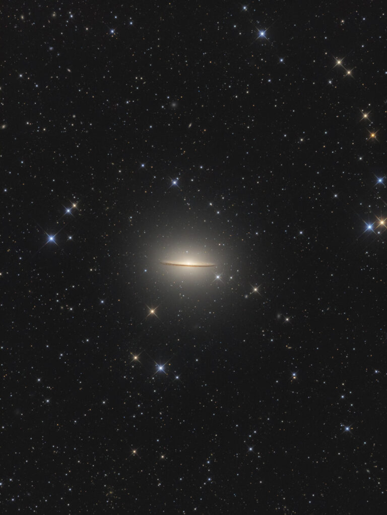 M 104