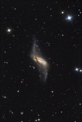 Mehr über den Artikel erfahren NGC 660
