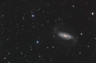 Mehr über den Artikel erfahren NGC 1808