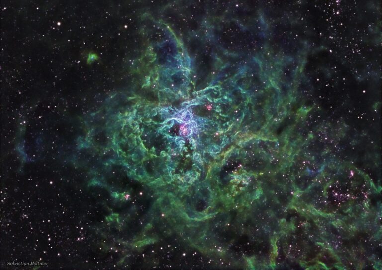 NGC 2070