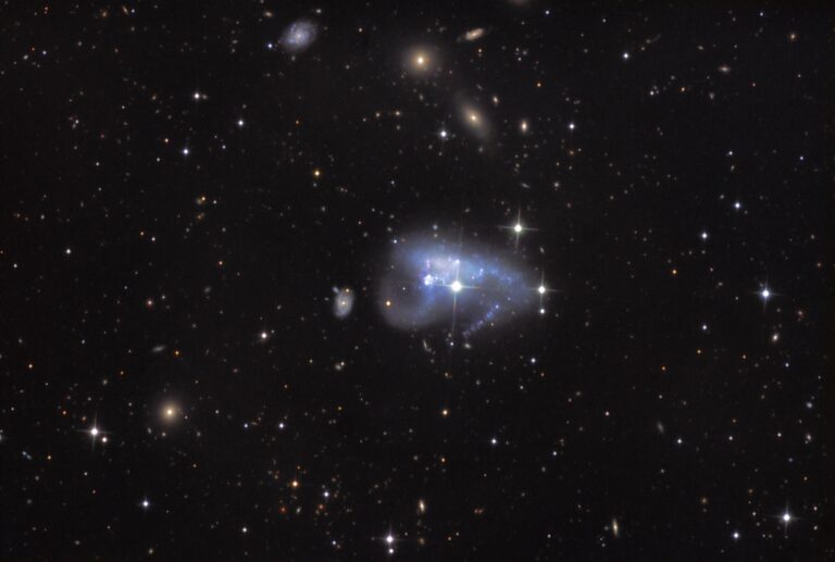 NGC 3239