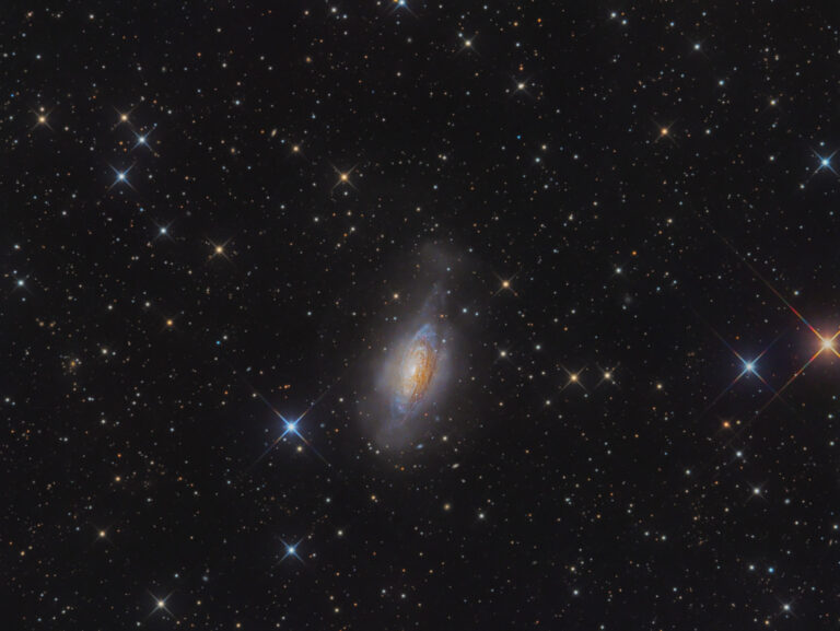 NGC 3521