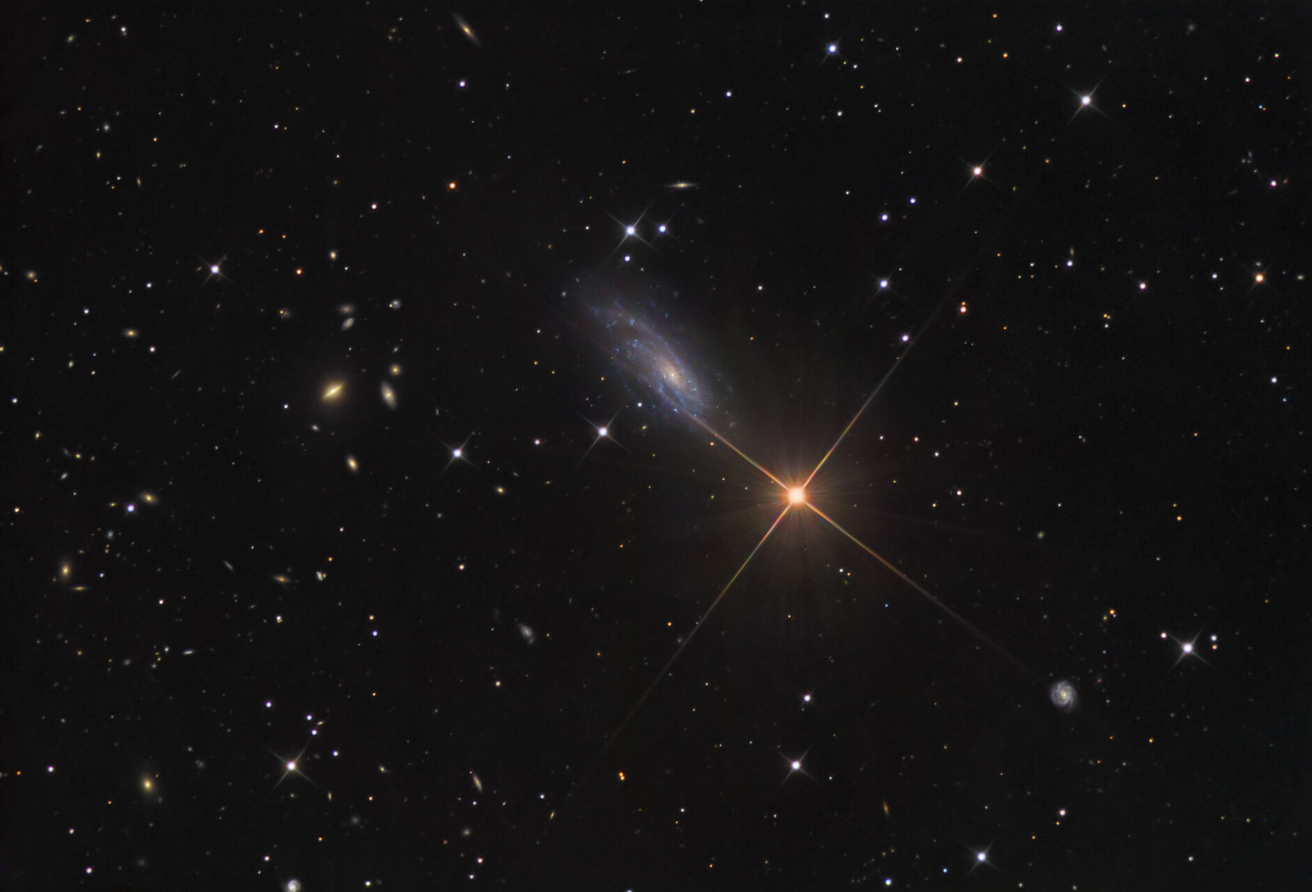NGC 3733