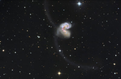 Mehr über den Artikel erfahren NGC 4038