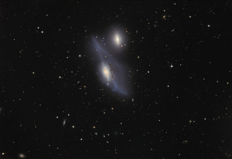 NGC 4438