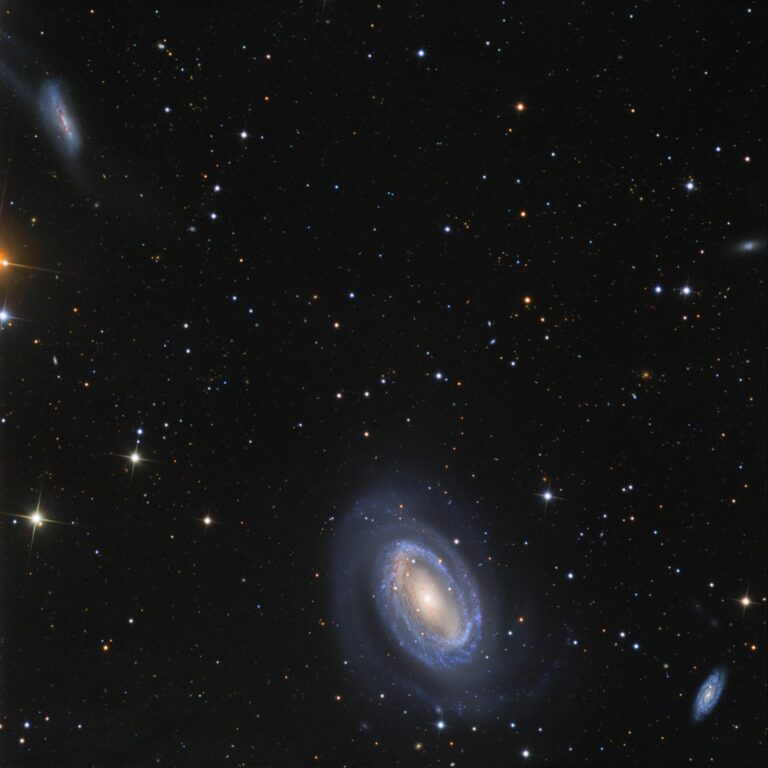 NGC 4725