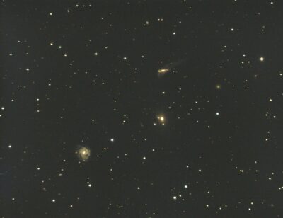 Mehr über den Artikel erfahren NGC 5221