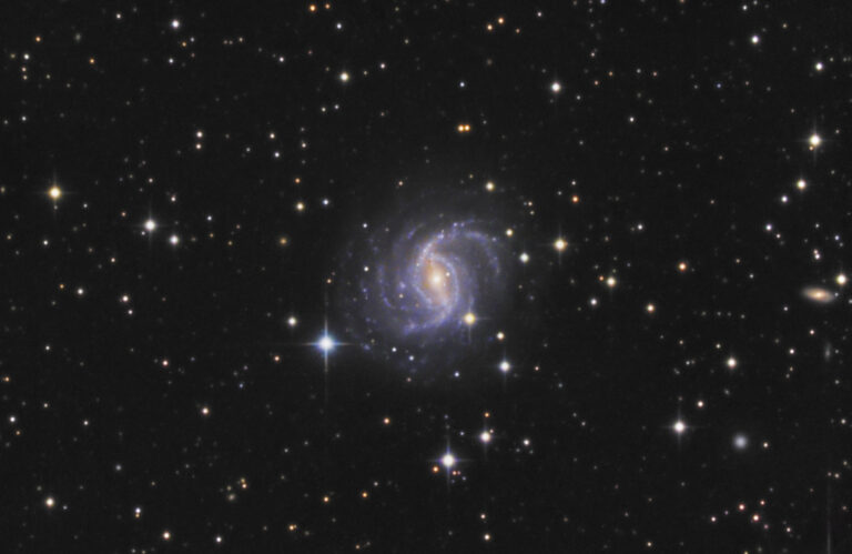 NGC 5921