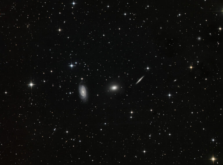 NGC 5985