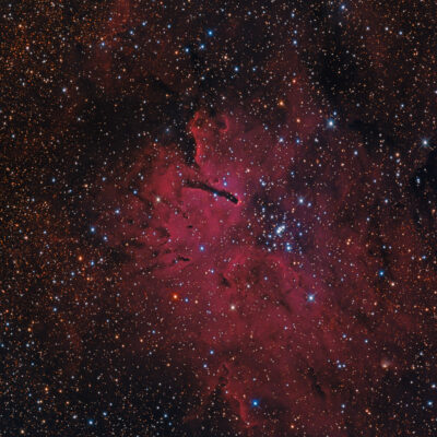 Mehr über den Artikel erfahren NGC 6823