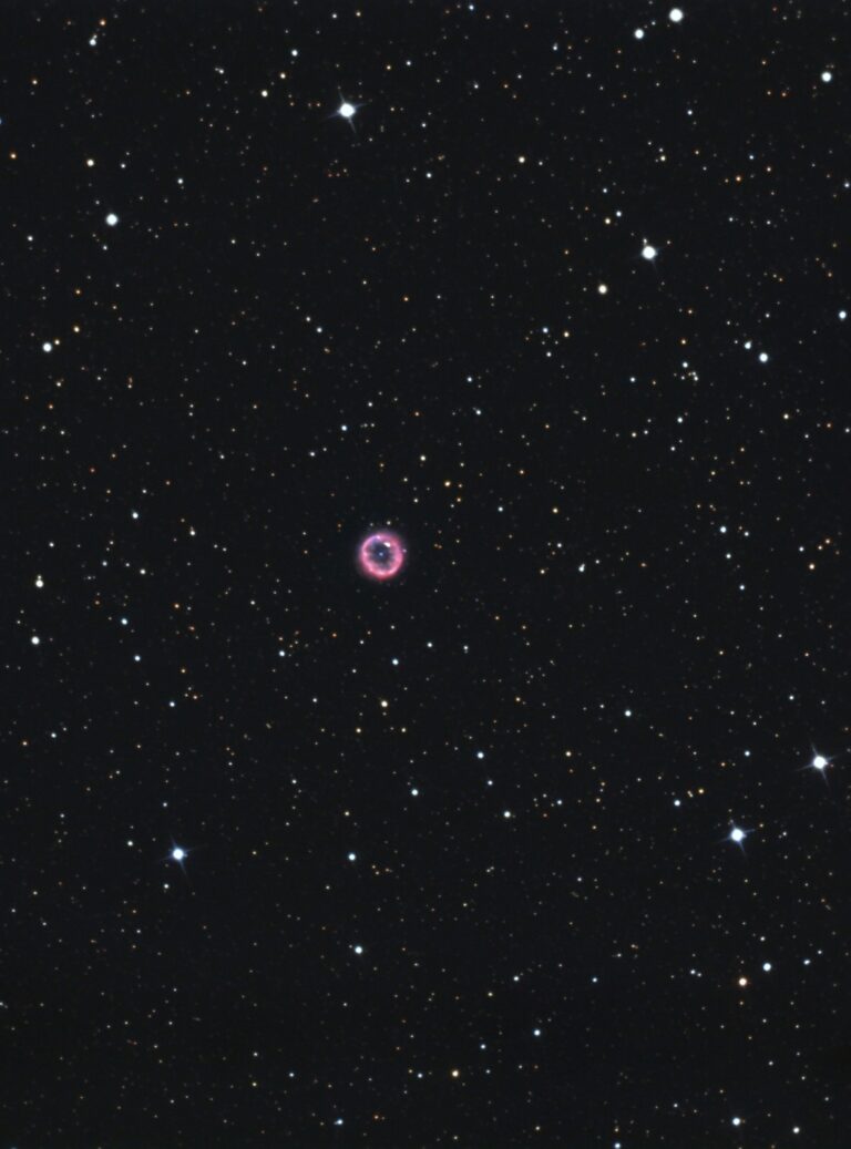 NGC 6894