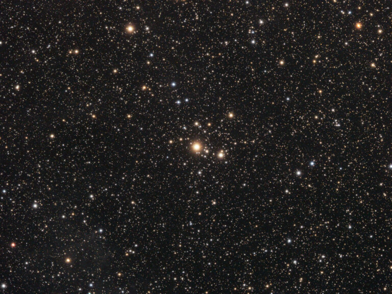 NGC 7686