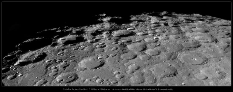 SOLAR Moon