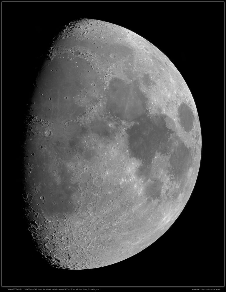SOLAR Moon