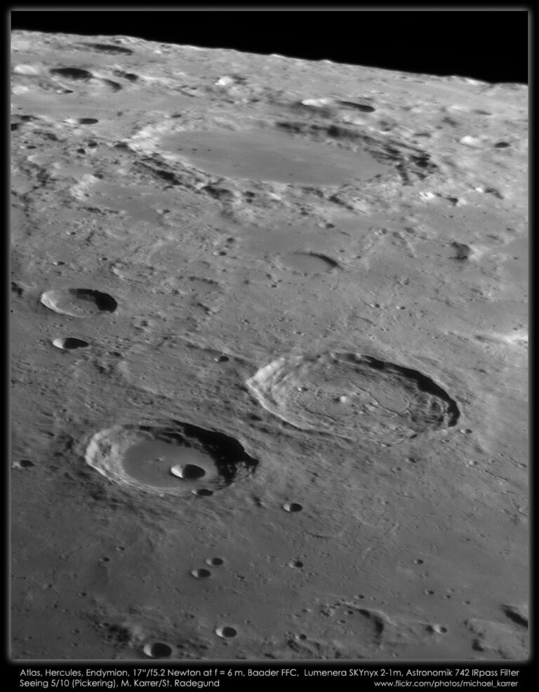 SOLAR Moon