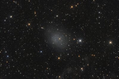 Mehr über den Artikel erfahren PGC 10093 (Fornax Dwarf)- wide field