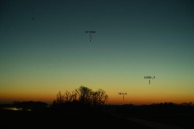 Mehr über den Artikel erfahren 2026-02-27 Planetenparade Venus Merkur Saturn