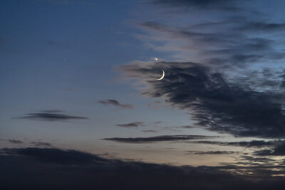 Mondsichel mit Venus