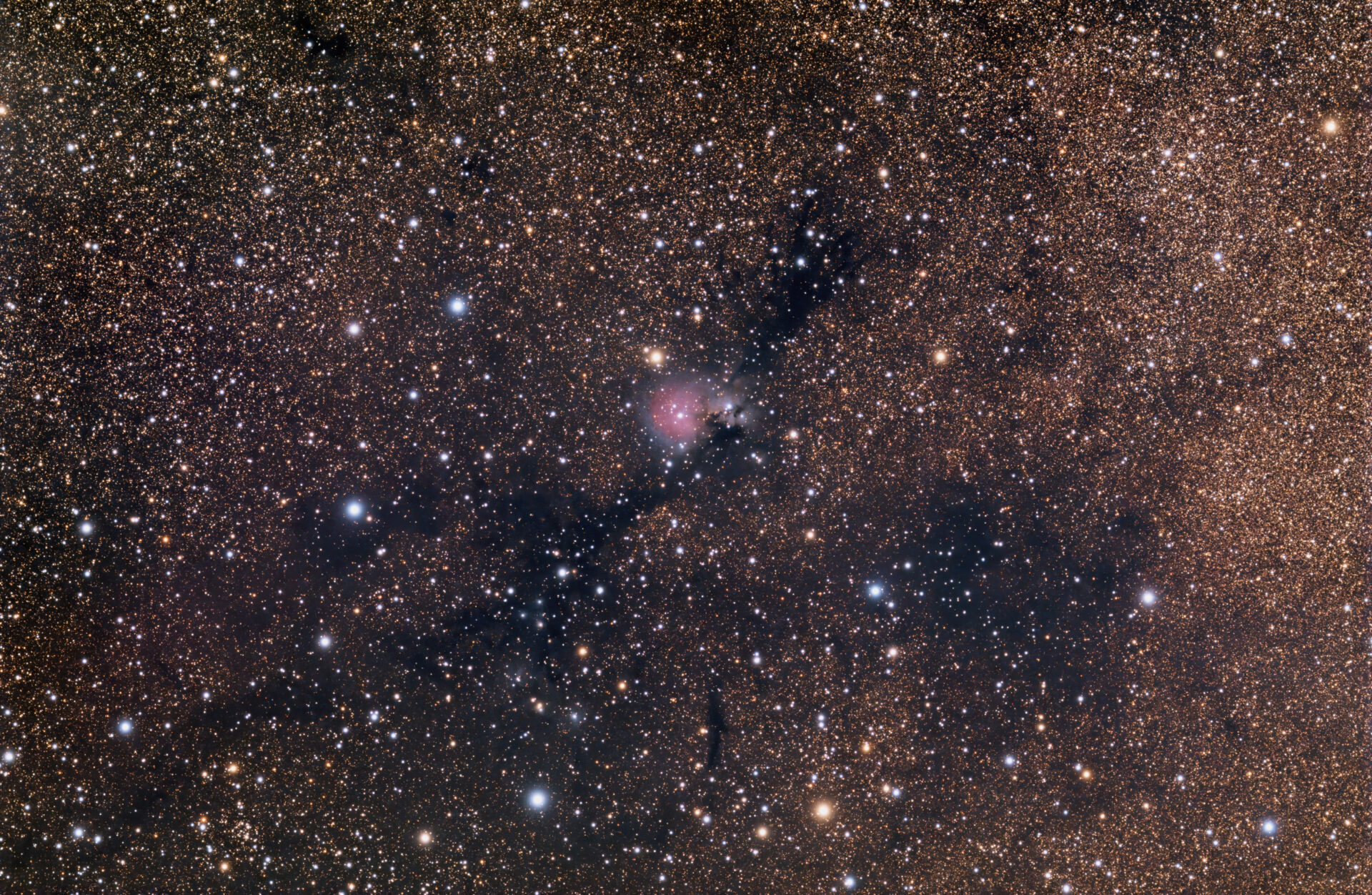 LBN128 kleiner Kokonnebel