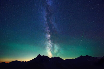Mehr über den Artikel erfahren Perseide … mit Milchstrasse und ausgeprägtem Airglow