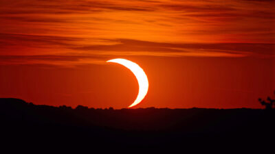 Mehr über den Artikel erfahren Sonnenfinsternis 20:22