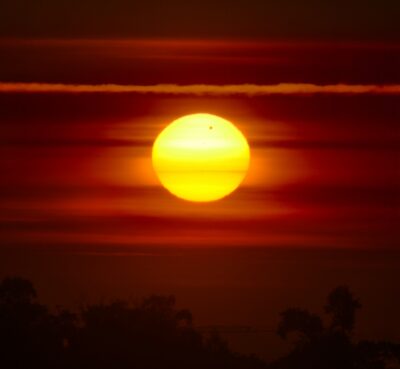Mehr über den Artikel erfahren Venustransit am 6. Juni 2012 – Sonne über dem Horizont